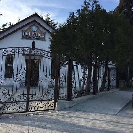 Hotel Old Pitius 피준다 외부 사진