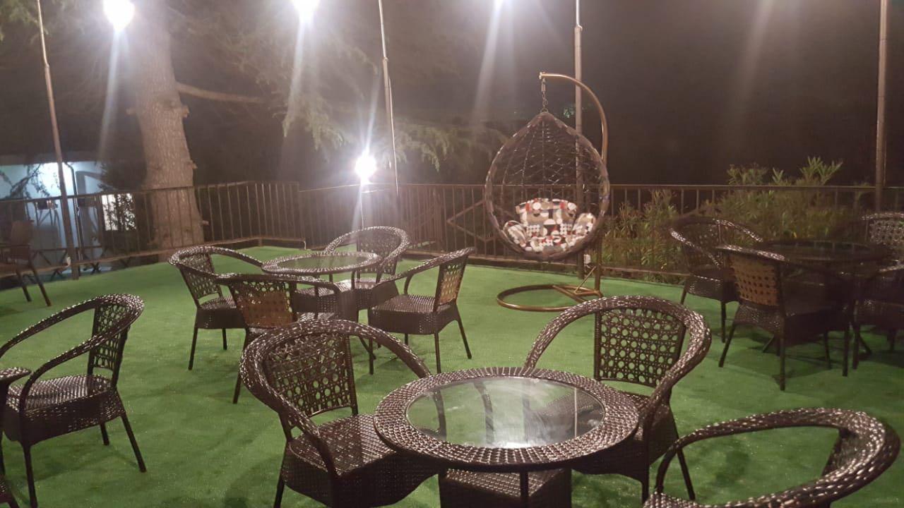 Hotel Old Pitius 피준다 외부 사진